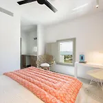 빌라 Stunning New With Great Pool Area, Magnificent Panoramic Sea View - Paros