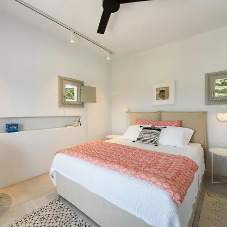 Villa Stunning New With Great Pool Area, Magnificent Panoramic Sea View - Paros Angairia
